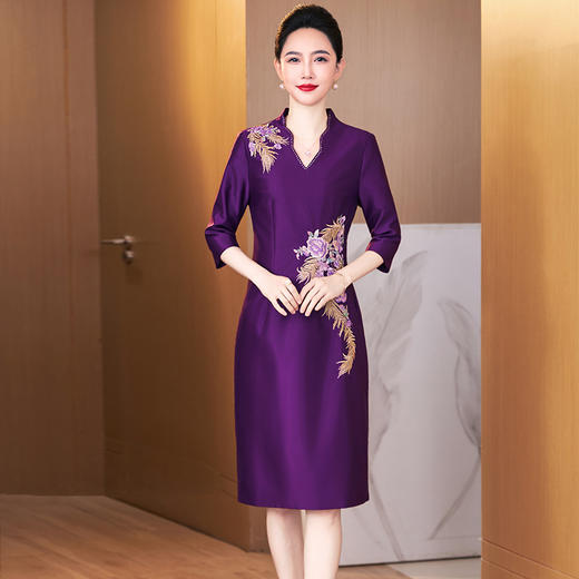 LC 2532优雅妈妈装显大气有气质礼服裙 商品图1