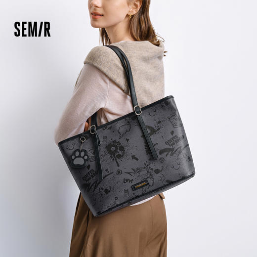 森马包包女托特包艺术感涂鸦印花手提包2025新款单肩包大容量小众 商品图0