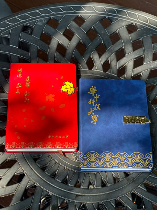 金属搭扣笔记本 商品图0