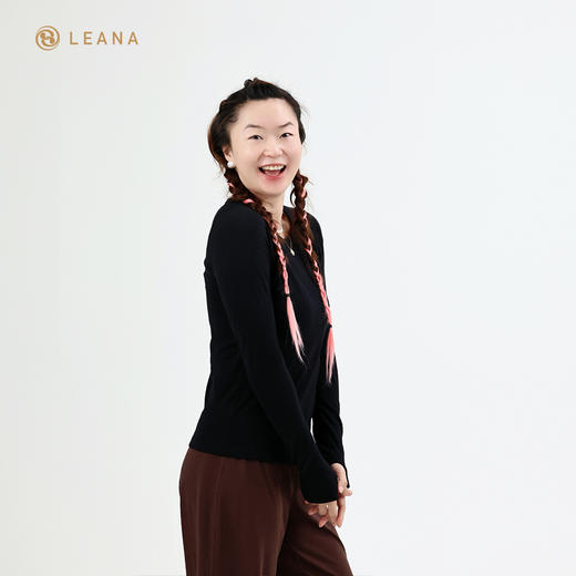 LEANA【无缝长袖】秋裸感立体修身长袖透气圆领瑜伽跑步运动上衣LN42002无胸垫 商品图4