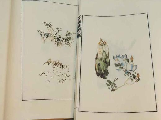 超值特惠！！《十竹斋笺谱》，胡正言编著，线装四册一函，尺寸：32*21.5*4.6cm，磁青纸封面，白棉纸内页，四眼装订，绫子包角，蓝布函套，西冷印社出版社2017年一版一印。

《萝轩变古笺谱》 商品图4