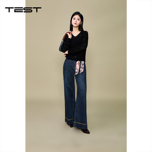 秋上新复古摩登风简约条纹V领针织衫1253100 商品图1