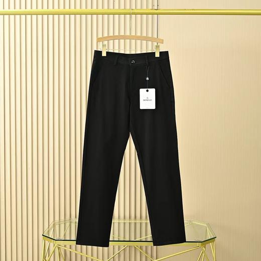 Moncler蒙口25s秋季新款定制五金logo男士商务休闲弹力小西裤！ 商品图3