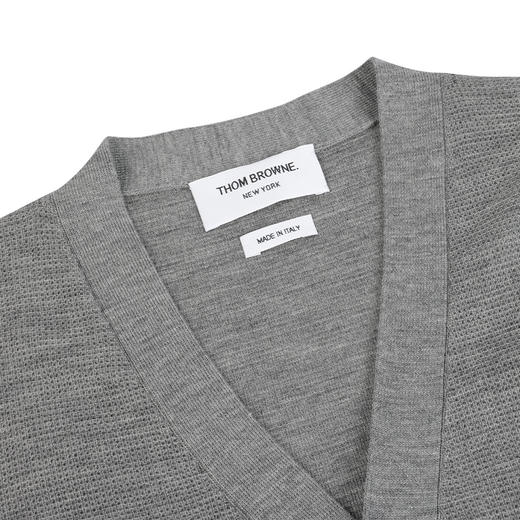 【超惠秒】Thom Browne 汤姆·布朗 男士垂顺质感轻薄款全羊毛针织衫11854 商品图3