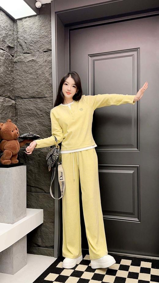 💕【Avann人棉休闲时尚套装5717 】👉姐妹们如果说秋天🍂穿什么既省事又好看，那必须是休闲套装啦~🌿 它无需费心搭配，😁简约不简单，经典而不失时尚感〰 商品图3