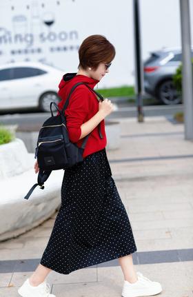 松紧腰波点半裙