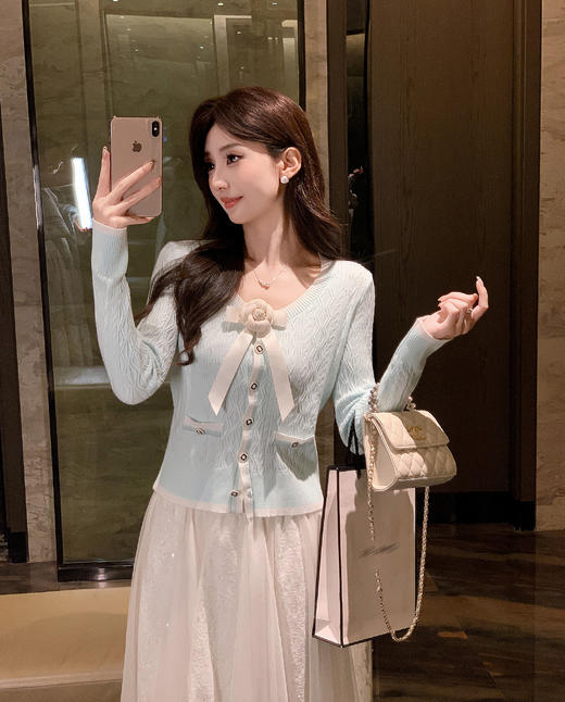 张心子【海盐白沙】miu系山茶花小香风开衫 U2509006 商品图1