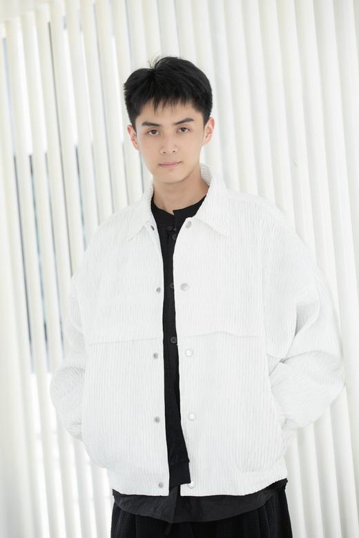 S432572970竖纹夹克 商品图0