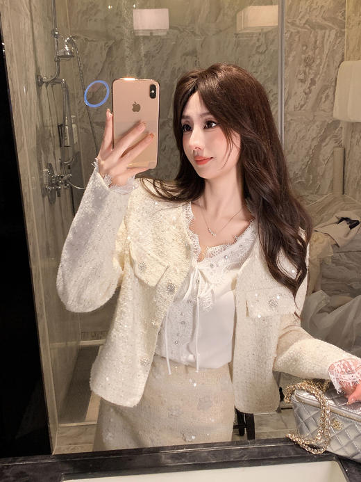 张心子【月光奏鸣】V领蕾丝系带通勤百搭气质衬衫上衣 U2509010 商品图7