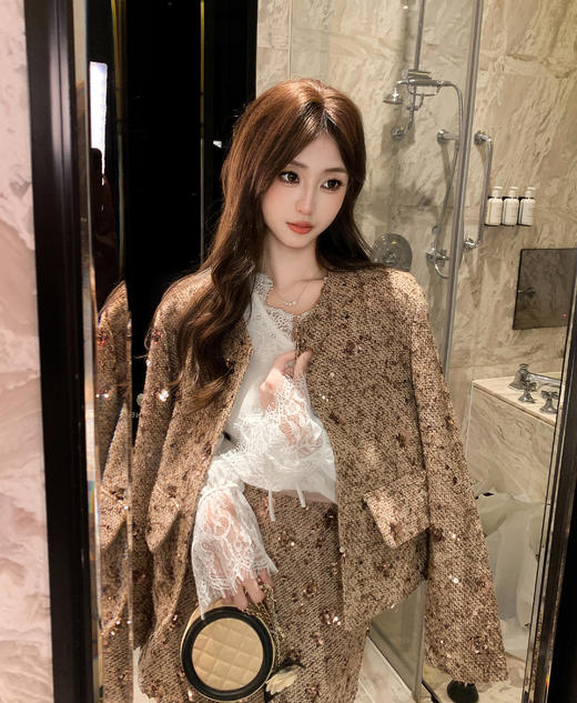 张心子【月光奏鸣】V领蕾丝系带通勤百搭气质衬衫上衣 U2509010 商品图5