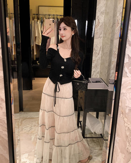 张心子【一见倾心】收腰显瘦小性感露肩设计感上衣 U2509037 商品图11