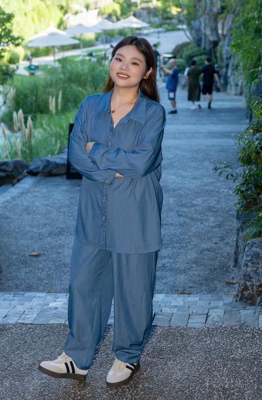 一周发货，30件定制限量款【老钱风 宽松衬衫上衣】垂顺、挺括！尖头翻领衬衫领，面料垂顺柔软，厚度适中，微弹，中长款，正码正拍，69%聚酯纤维25.7%粘纤5.3%氨纶 商品图9