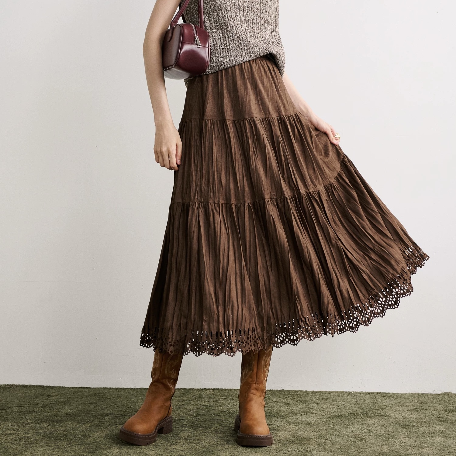 欧货尝鲜 复古烧花老钱风鹿皮绒显瘦大摆半身裙