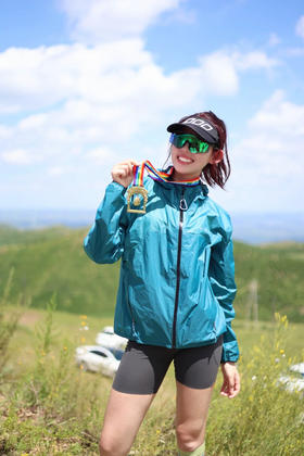 【驴友实拍好评】天梯氢壳！比防晒衣还轻的硬壳冲锋衣？轻至69克！防水1万4！