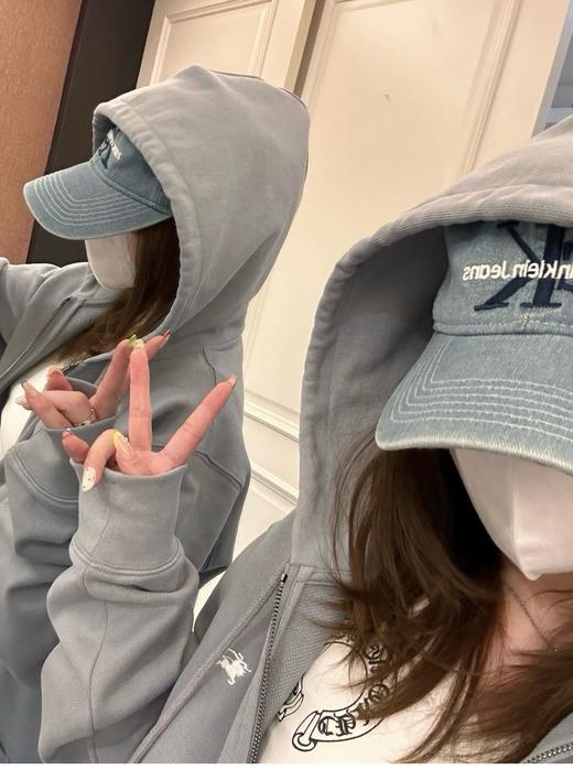 开年特回馈❗️独家高奢𝐛𝐛𝐫情侣卫衣外套 男女款 商品图6