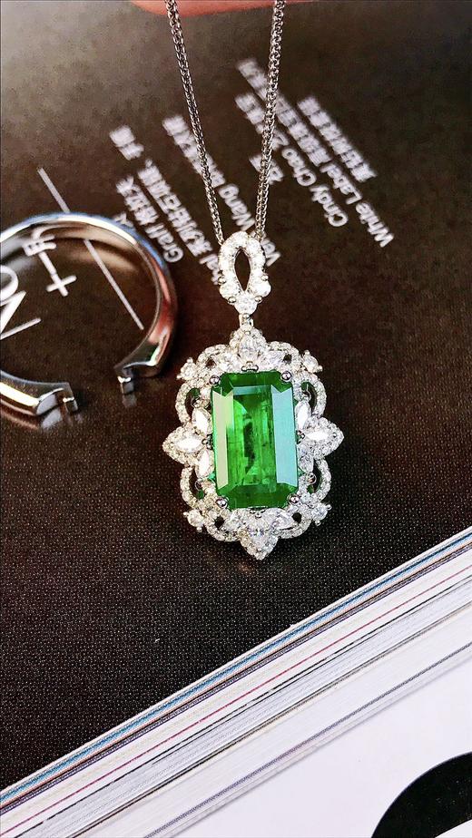 2.14ct刻面祖母绿吊坠 商品图4