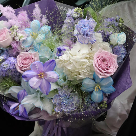 《水瓶座》优雅蓝紫色系花束需要提前一天预定 商品图2
