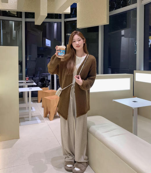 老米优品🎈预售15天发！ 《软糯限定 . 糯米羊绒感阔腿裤》小直筒阔腿，显瘦不臃肿，炒鸡舒服的一条！！K250903A 商品图11