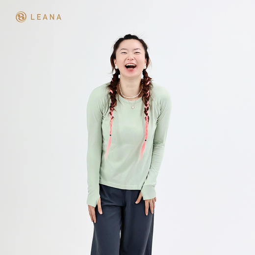 LEANA【无缝长袖】秋裸感立体修身长袖透气圆领瑜伽跑步运动上衣LN42002无胸垫 商品图3