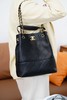 香奈儿 高级手工坊 水桶包🖤  黑金  𝟐𝟓𝐀手工坊焦点爆款🔥经典与创新交织的杰作（LZ） 商品缩略图6