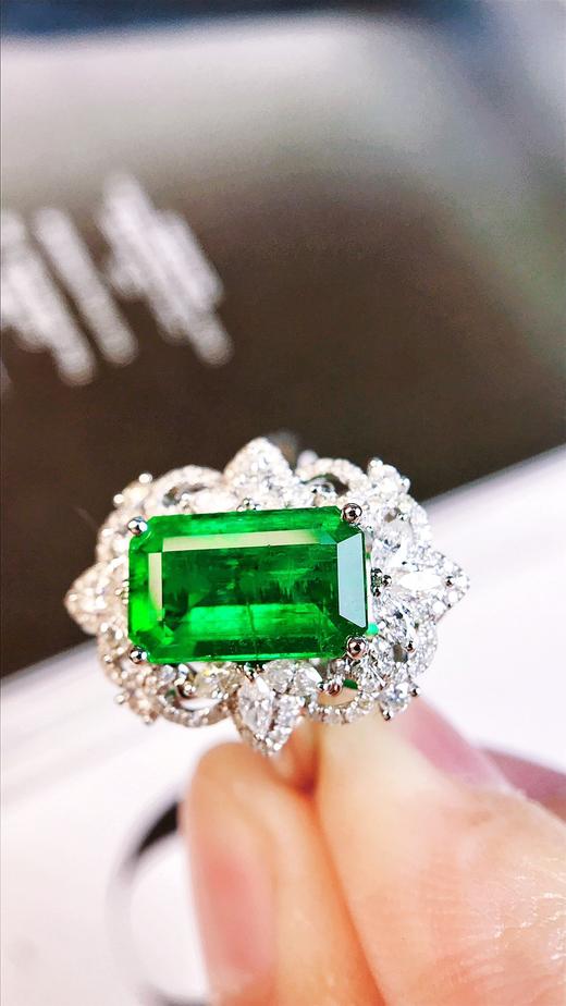 2.14ct刻面祖母绿吊坠 商品图6