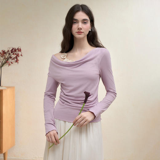 西遇编织花朵拼接荡领长袖T恤女秋季设计感小众假两件上衣V3051249 商品图2