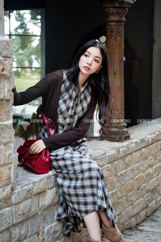 【门店同款】ENJOY秋季“浮光织影”游牧格纹两件套 165443977 商品图2