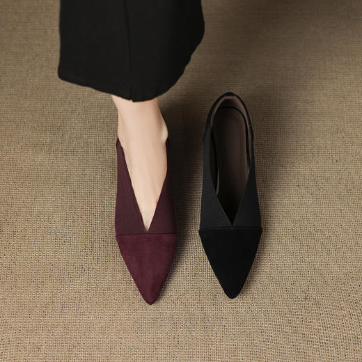 【预售5天】秋季新款5cm复古优雅尖头拼接松紧V口一脚蹬粗跟气质通勤高跟单鞋JLY&18-751 商品图3