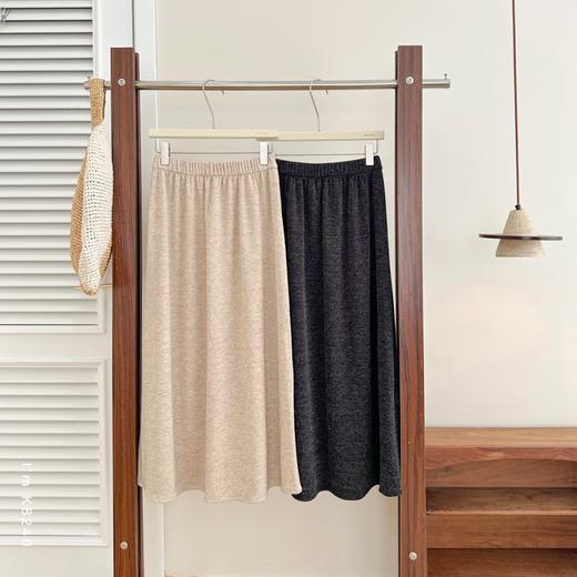 老米优品🎈3-5天！ 《软糯限定 . 羊绒感面膜裙》软糯糯，仿羊绒质感，针织半身裙，松弛慵懒~Q250903A 商品图8