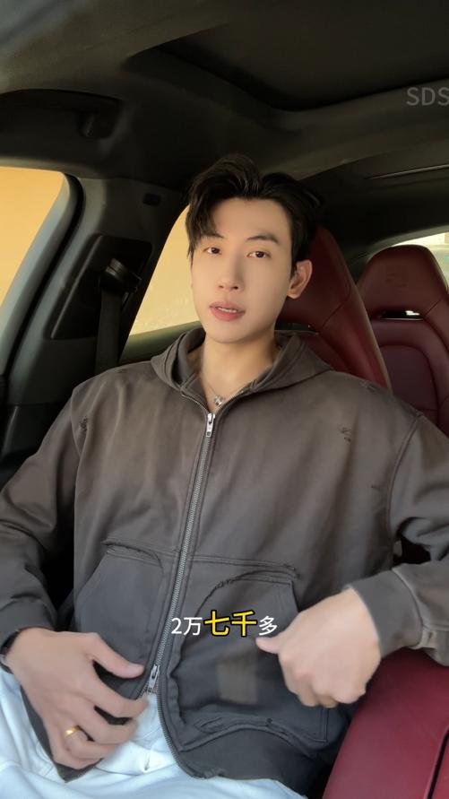 87650SDSA男士春秋新款痞帅男装破洞拉链连帽短款卫衣潮牌宽松开衫上衣 商品图0