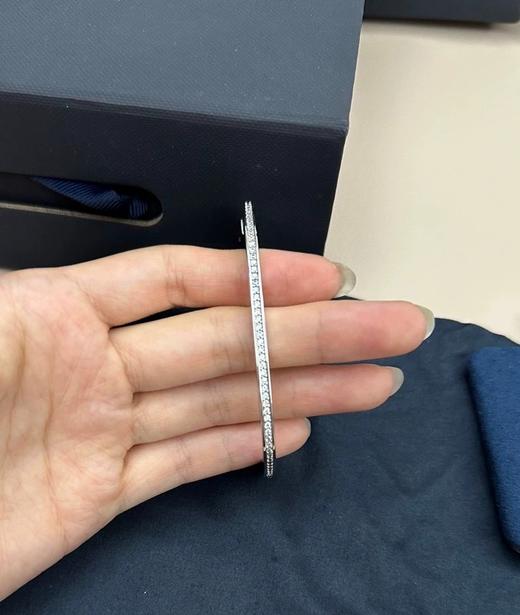 apm方形镶钻手镯，在腕间绽放璀璨光芒 商品图2