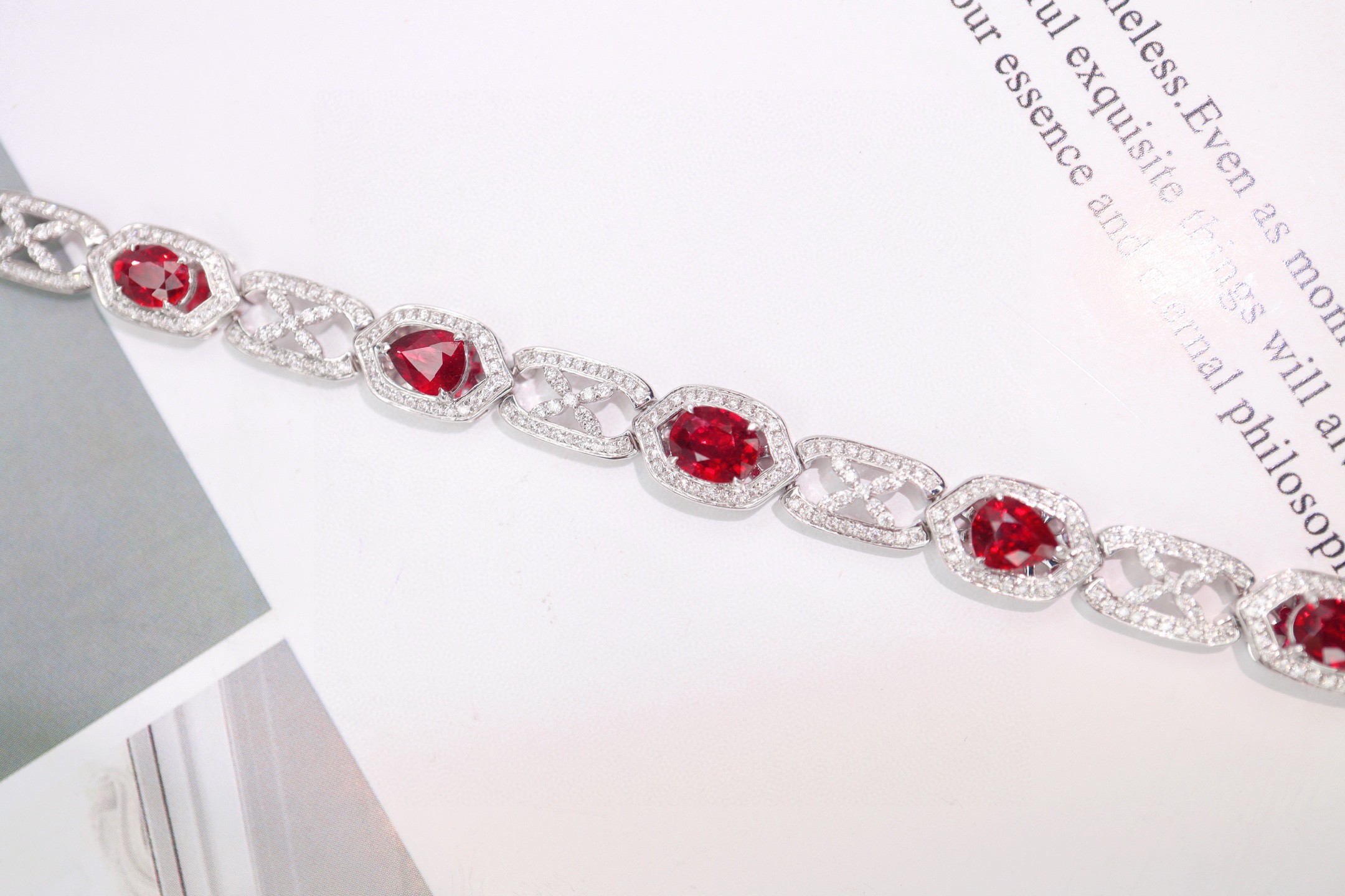 4.2ct刻面红宝石手链