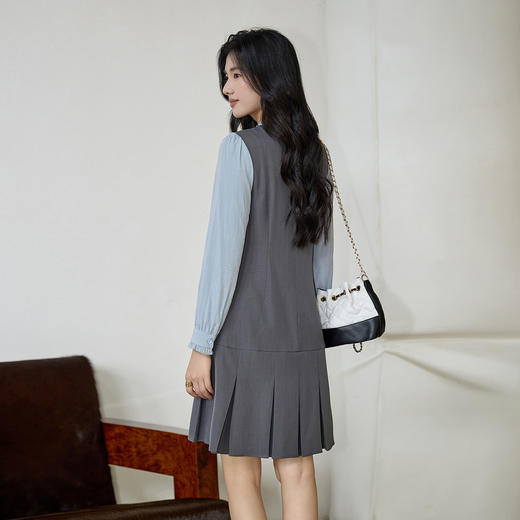 奢姿大码女装2025秋季胖妹妹时尚撞色设计气质花边装饰圆领连衣裙9953894273 商品图3