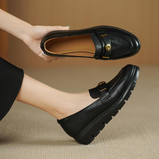 【预售5天】轻软！平底坡跟小皮鞋女春秋新款英伦黑色休闲厚底单鞋羊皮乐福鞋DTN&583-19 商品图2