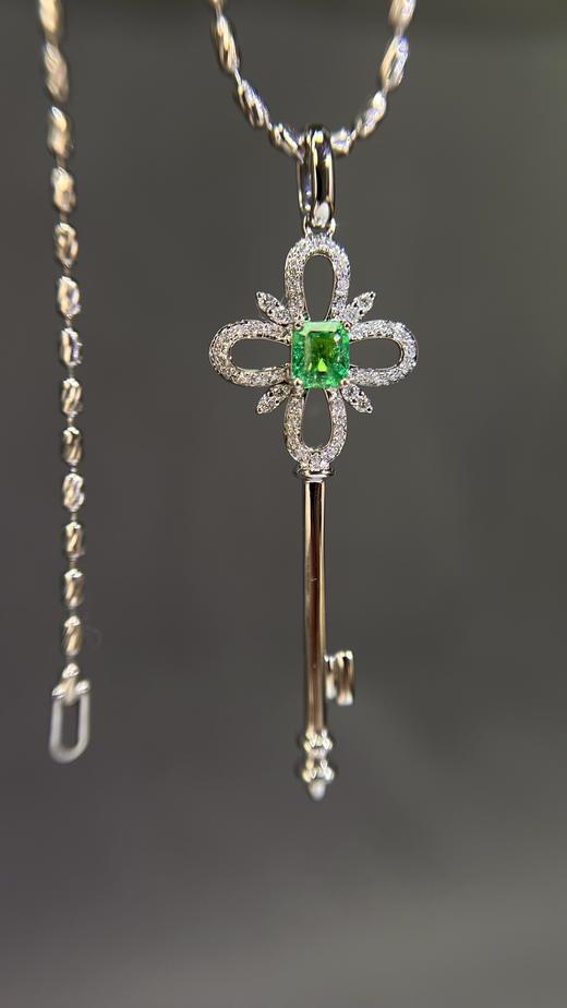 0.35ct刻面祖母绿吊坠 商品图0