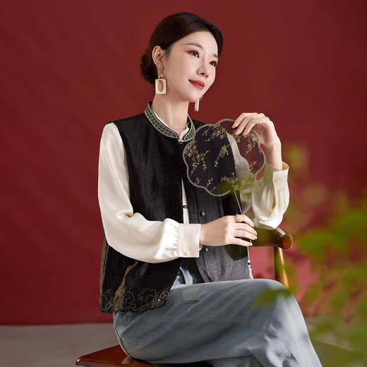 QS【翠影依依】重磅桑蚕丝香云纱龟纹老料无袖刺绣马甲短款上衣1767 商品图1