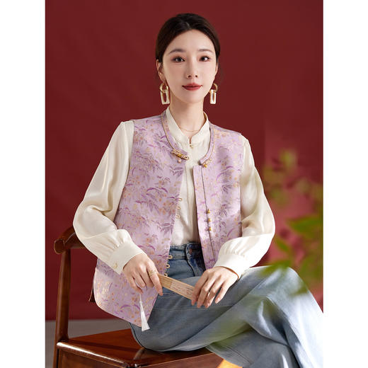 QS新中式个性提花盘扣桑蚕丝马甲女装显瘦遮肉2025秋季新款气质1321 商品图3