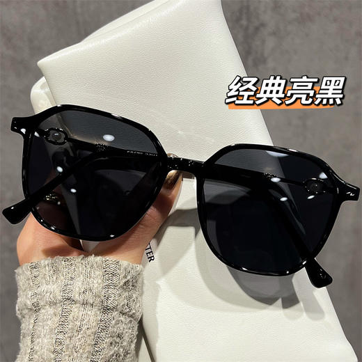 【复古红框墨镜】女式新款显脸小防紫外线偏光太阳眼镜近视 国庆五一假期出行  商品图3