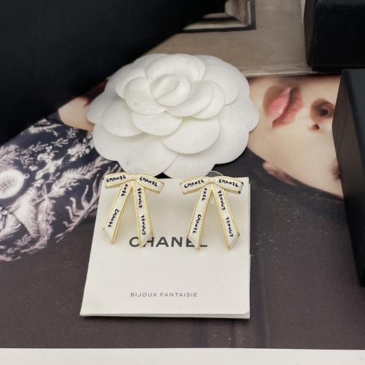 小香 黑字母白丝带蝴蝶结耳钉（XK） 商品图14