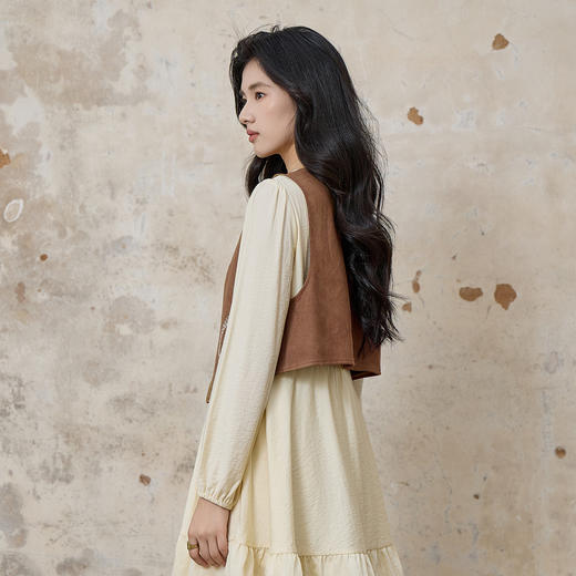 奢姿大码女装2025秋季时尚刺绣系带装饰马甲胖妹妹复古气质上衣 商品图3