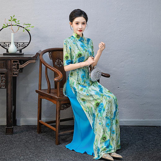 新款奥黛长旗袍改良版高级优雅走秀节目演出服显瘦大码连衣裙 商品图3