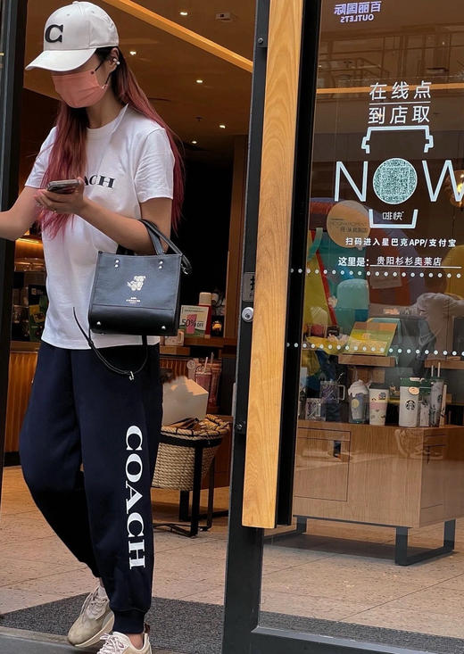 【介绍链接】COACH蔻驰8851CH外星恐龙连帽衫、8828CH经典标志连帽衫、8819Ch马车连帽衫、8816CH爱心刺绣连帽卫衣等卫衣外套合集 商品图10