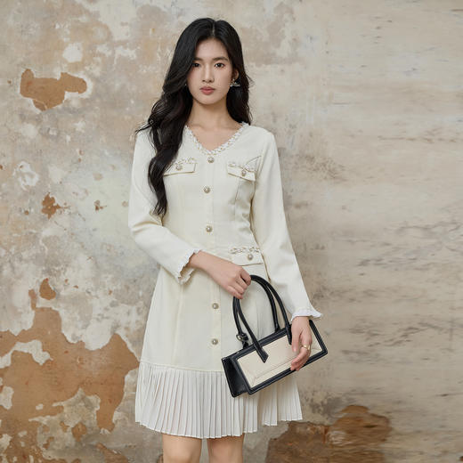 奢姿大码女装2025秋季V领小香风裙子胖妹妹时尚拼接百褶连衣裙9953853569 商品图2