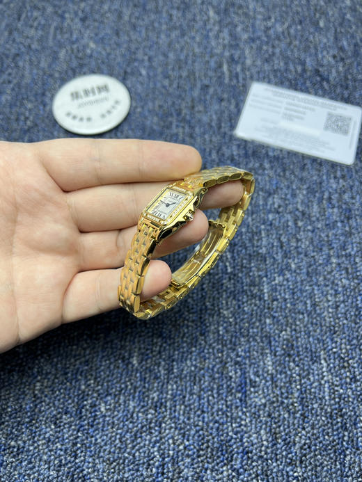 卡地亚Panthère de Cartier 8848猎豹系列腕表 小号22X30mm 商品图3