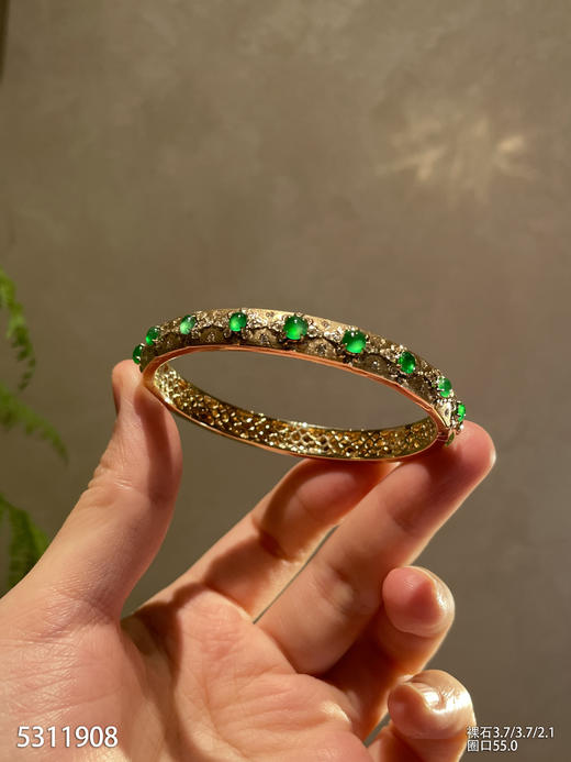 5311908，蛋面手镯。具体价格微信咨询 商品图1
