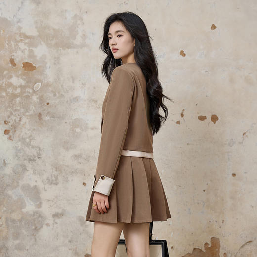 奢姿大码女装2025秋季时尚撞色边饰圆领两件套胖妹妹气质减龄套装9953935190AB 商品图3