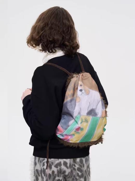 local tag/It24awk32/小狗的房间毛绒包 双面抽绳可调节斜跨单肩 商品图4