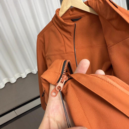 户外D家线下2K+秋冬新款保暖防风防泼水立领休闲冲锋外套夹克男士！ 商品图3