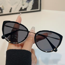 【新款时尚猫眼墨镜】女款高级感偏光太阳镜 显脸小防晒防紫外线潮 国庆五一出游
