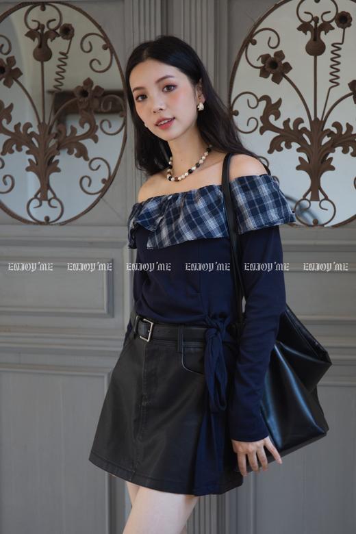 【门店同款】ENJOY秋季“浮光织影”格纹一字领上衣 165800225 商品图3